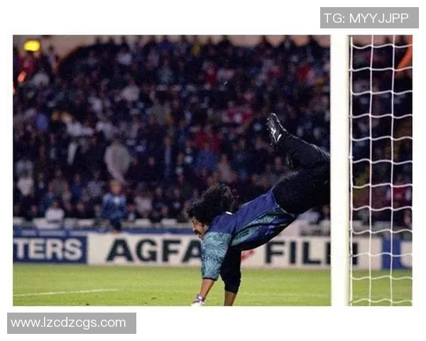 足球蝎子摆尾守门精彩瞬间集锦让你领略守门员的绝技与魅力