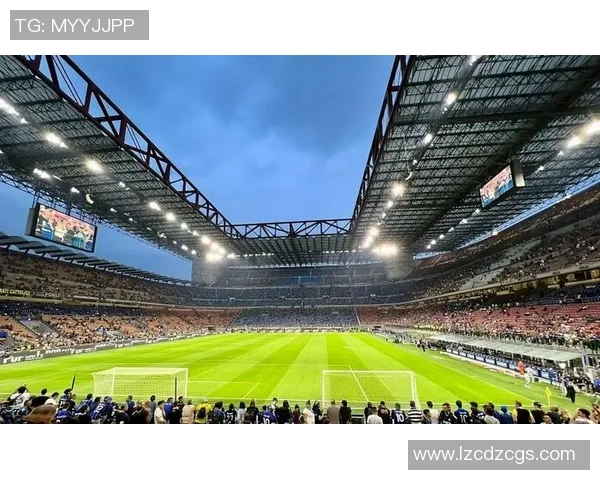 足球老伯的传奇人生与绿茵场上的不老梦想